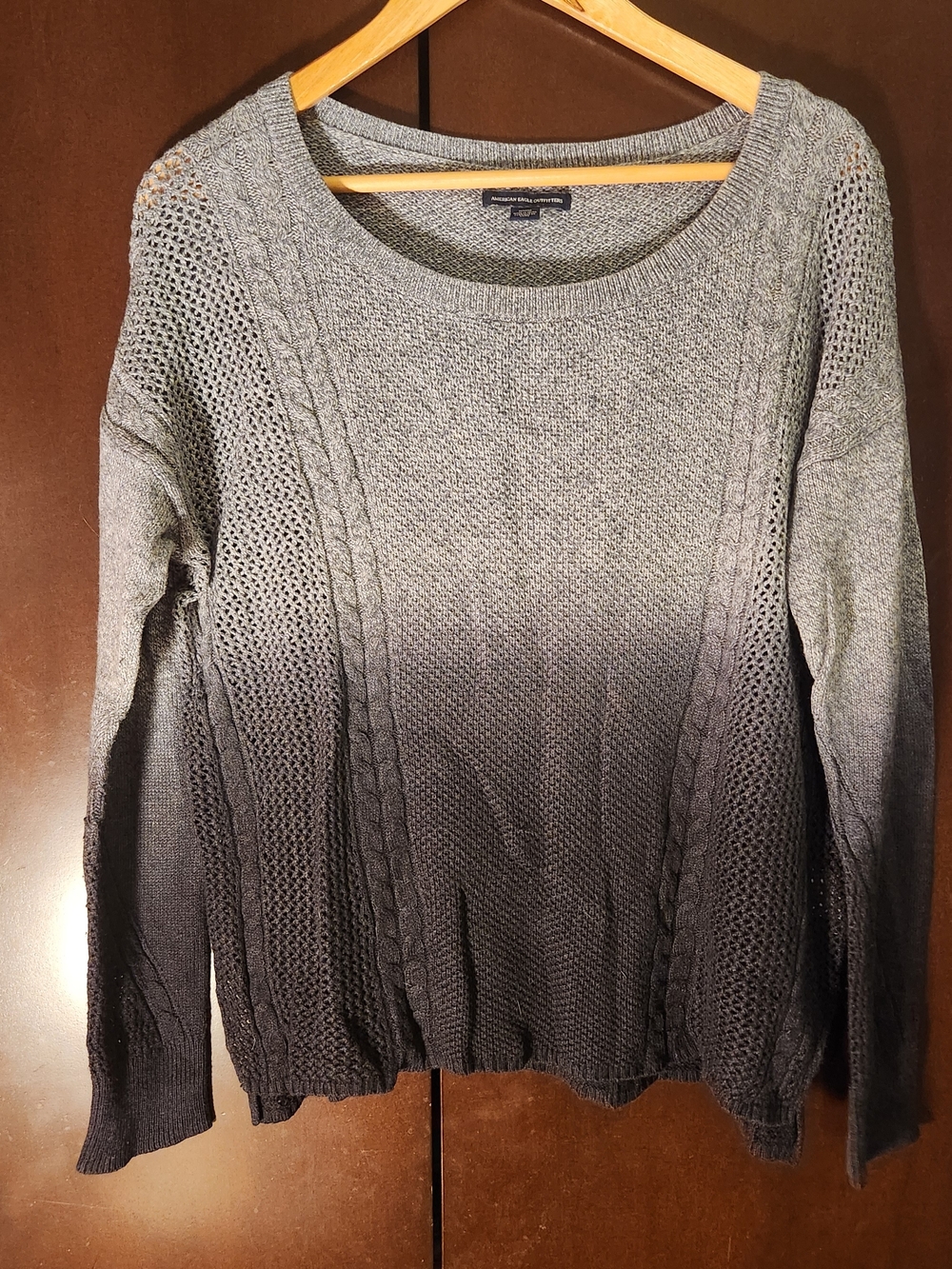 American Eagle Outfitters Gray Ombre Cable Crew Sweater Women Size Medium